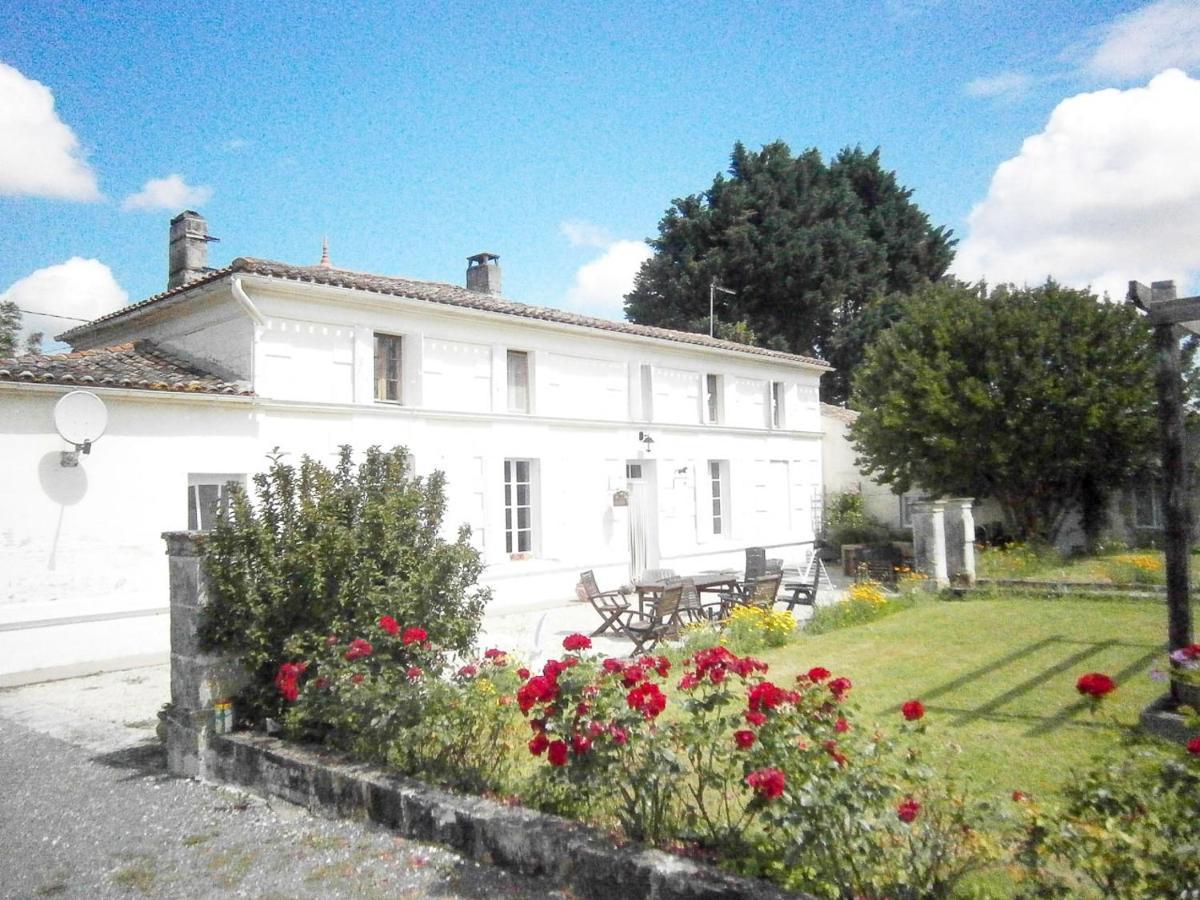 Bed and Breakfast Le Charhido Saint-Fort-sur-Gironde Exterior foto