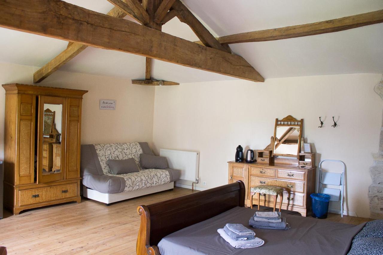 Bed and Breakfast Le Charhido Saint-Fort-sur-Gironde Exterior foto